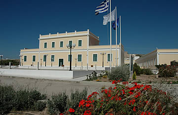 Life in Milos Island - Milos Conference Center - George Eliopoulos