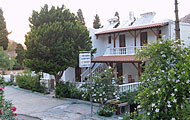 Giannis Apartments, Pisses, Kea, Cyclades Islands, Greek Islands Hotels