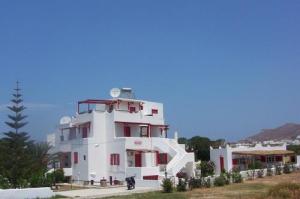 Villa Kelly ,, Saint George Beach,Agios Prokopios,,Apollonas,Kiklades,Naxos,with pool,with bar