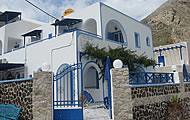 Mark & Joanna studios,Kiklades,Santorini,Perissa,Volcano,with pool,with bar