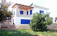 Kombi Apartments,Peloponnese,Messinia,Chrani,Messiniakos Bay,Kombi,Beach,With Pool,Garden.