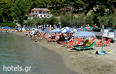 Plage Monastiri, Poros