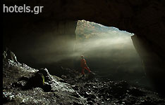 Grotte sur le mont Parnasse