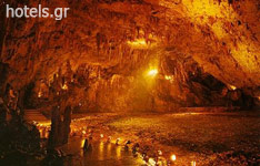 Ioniennes et Cythère - Grotte de Drakena (Céphalonie)