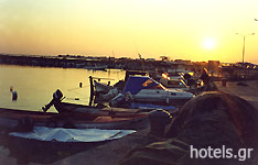 Sonnenuntergang im Hafen von Avdira